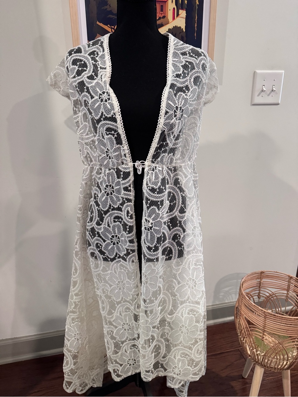 NWT Victoria's Secret Off White Lace Sheer Lingerie Cover-Up